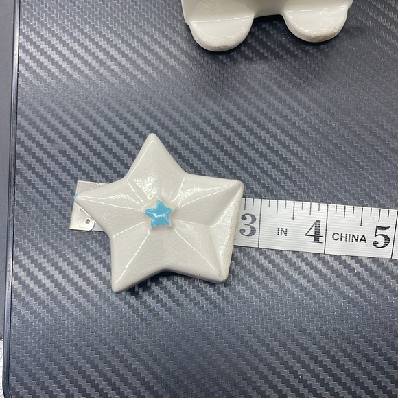 Vintage wagon and star Salt And Pepper Shakers - Picture 7 of 11